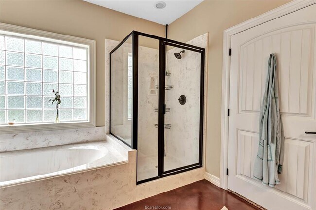 Building Photo - 1001 Welsh Ave