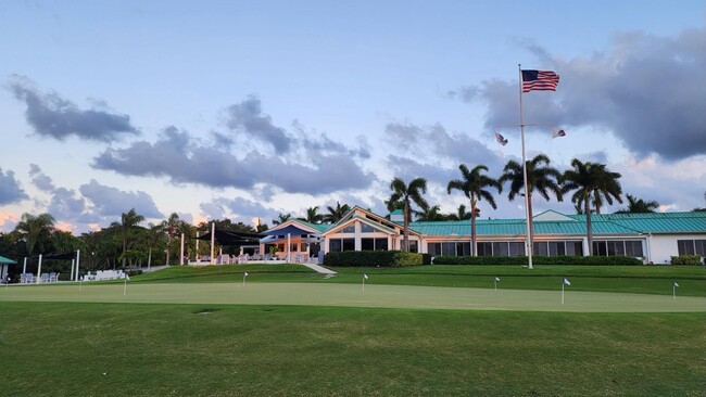 Building Photo - 3271 SE Court Dr