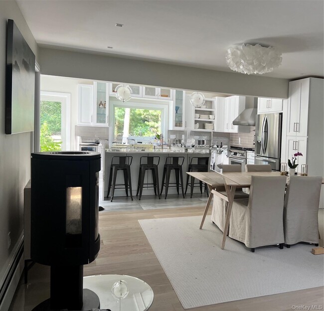 Building Photo - 11 Post Crossing