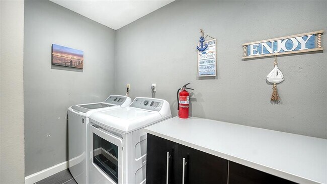 Building Photo - 2746 Orchid Oaks Dr