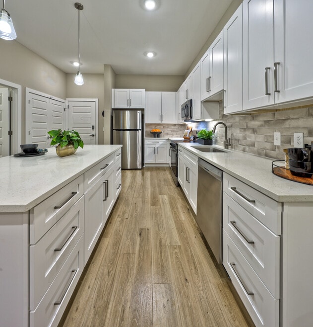 Building Photo - Mason