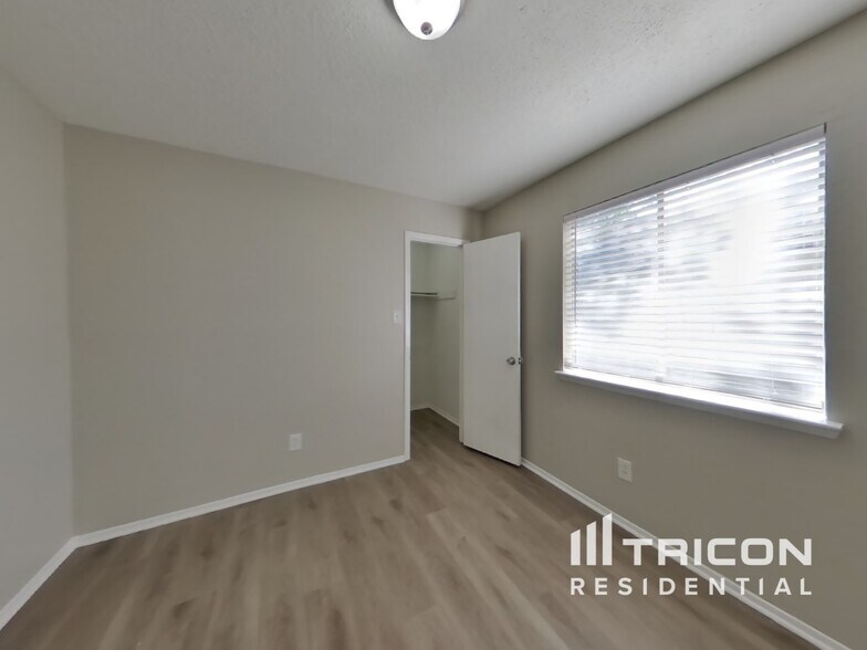 Building Photo - 11318 Bayou Pl Ln