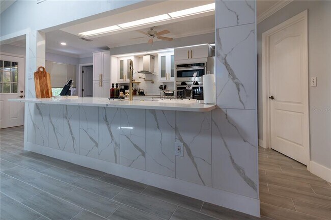 Building Photo - 6908 Arbor Oaks Cir