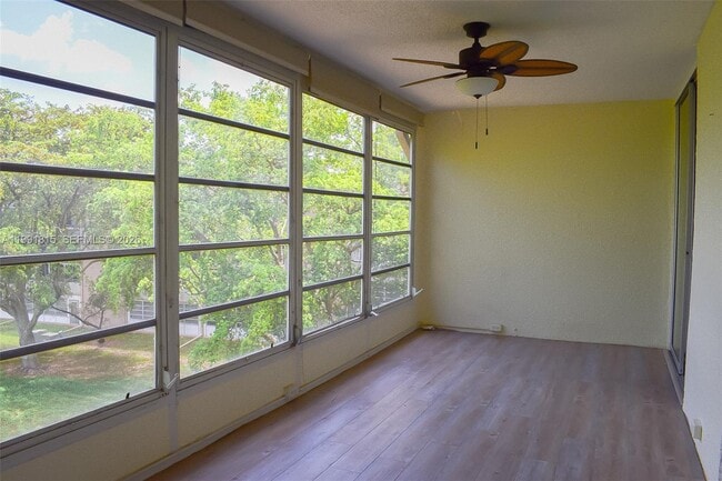 Building Photo - 260 NW 76th Ave