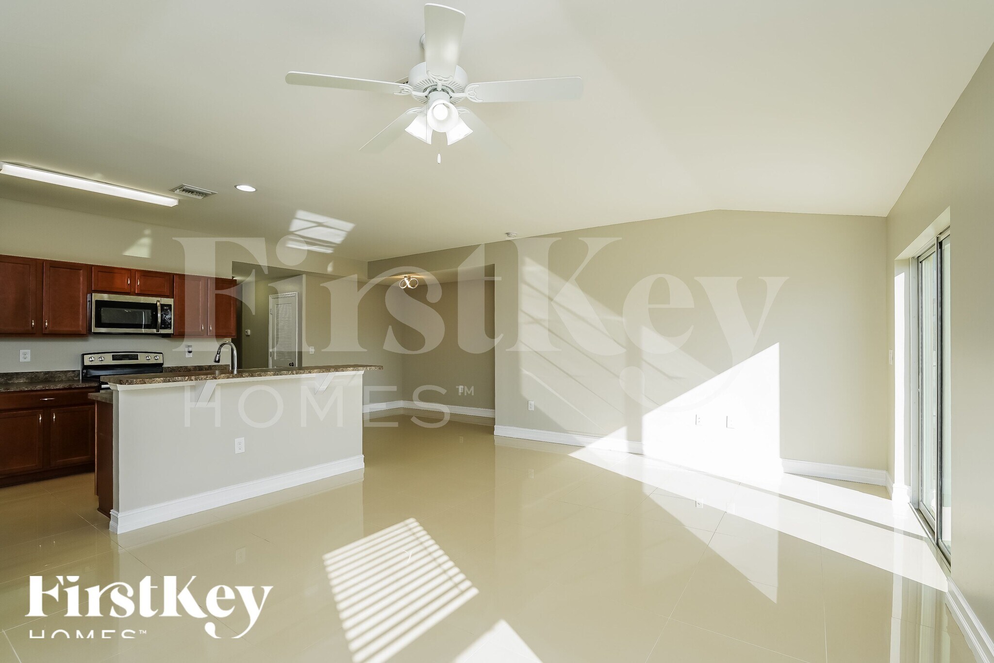 Building Photo - 601 NW 17th Ave