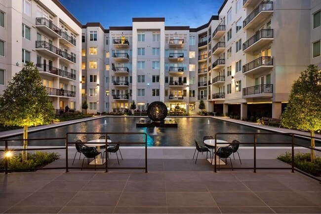 Building Photo - 1317 Post Oak Park Dr