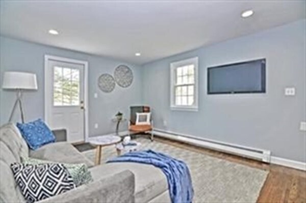 Building Photo - 16 Oak Hill Rd