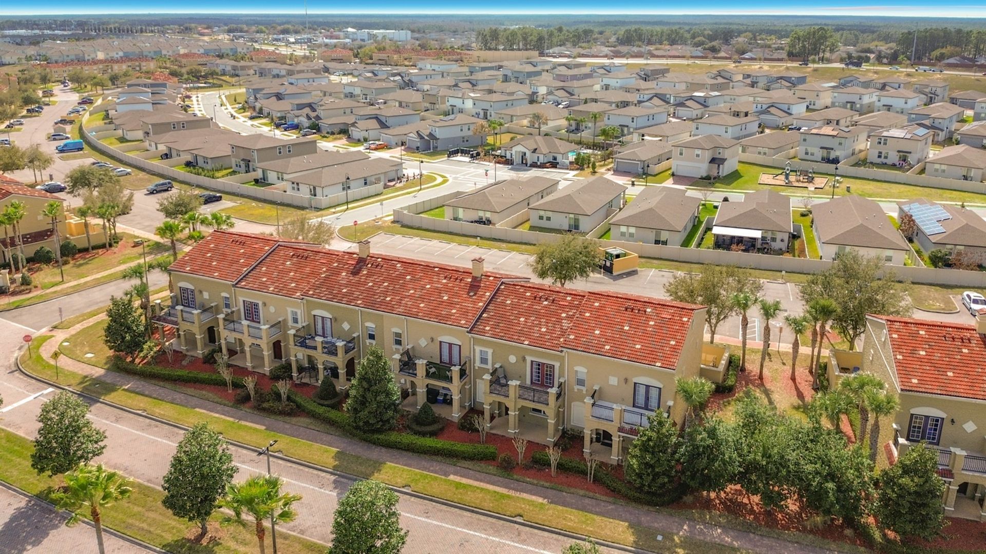 Building Photo - 2380 Bella Vista Dr