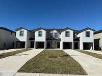 Building Photo - 8315 V. Pisa