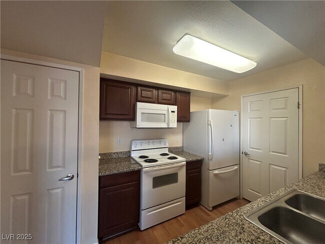 Building Photo - 6800 E Lake Mead Blvd