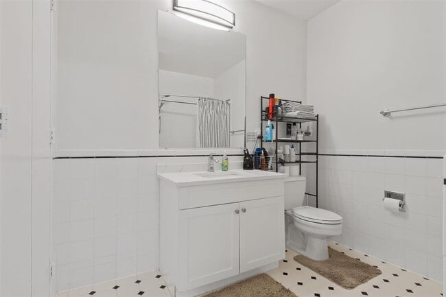 Building Photo - 1500 Hudson St