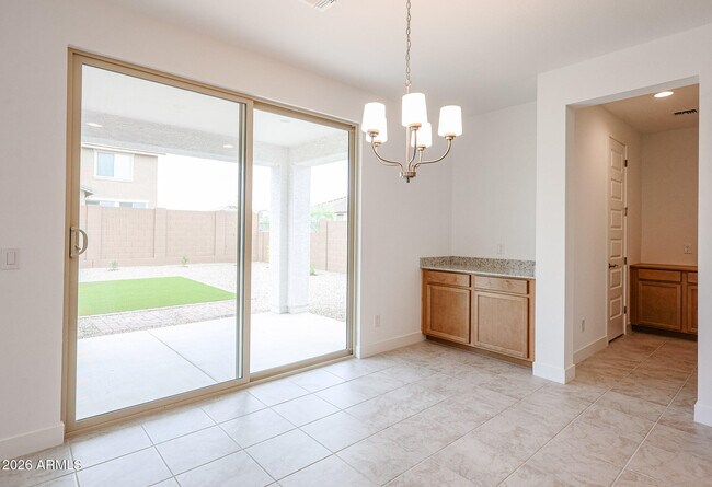 Building Photo - 14784 W Smoketree Dr