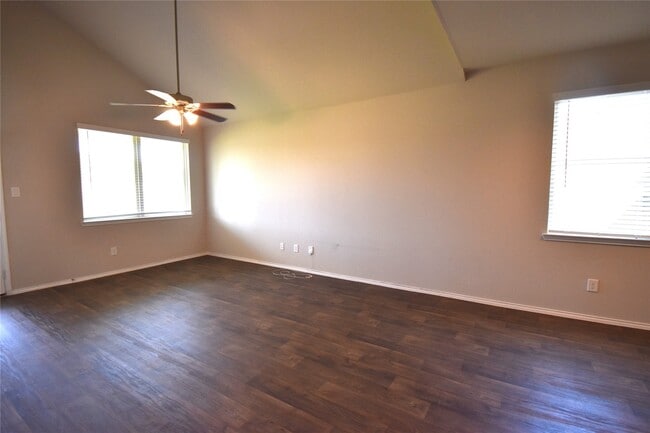 Building Photo - 5930 Dovershire Blf Wy