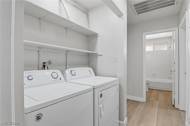 Building Photo - 6224 Caprino Ave