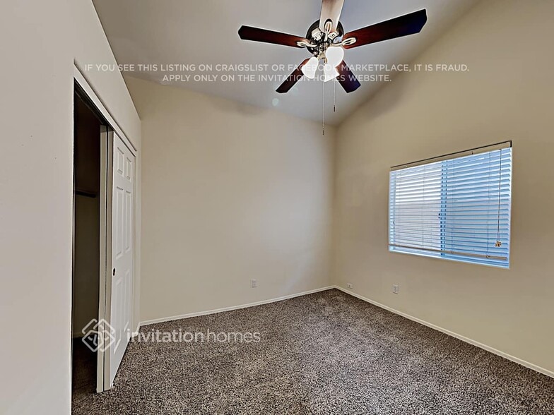 Building Photo - 16140 E Glendora Dr
