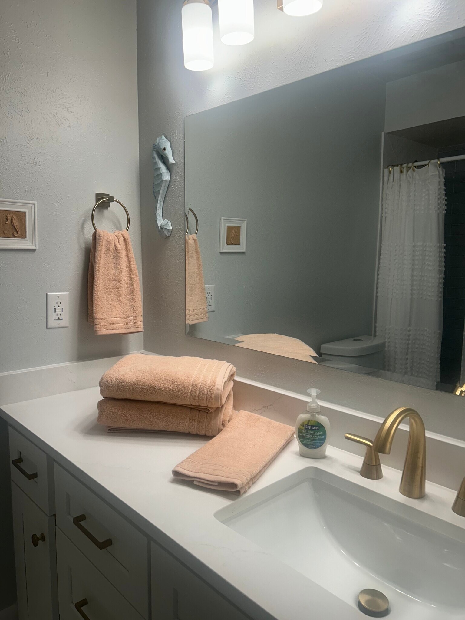Guest Bathroom - 4190 35th Ter S