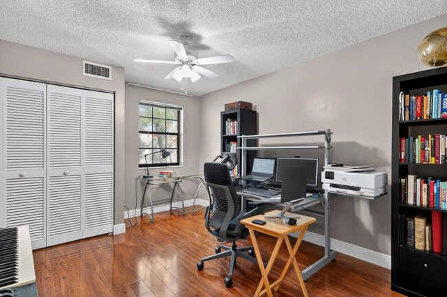 Building Photo - 301 SW 158th Terrace