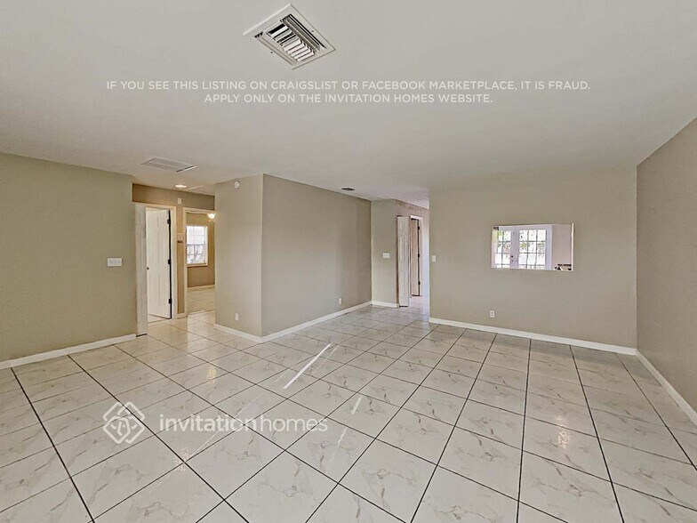 Building Photo - 5535 Haverford Way