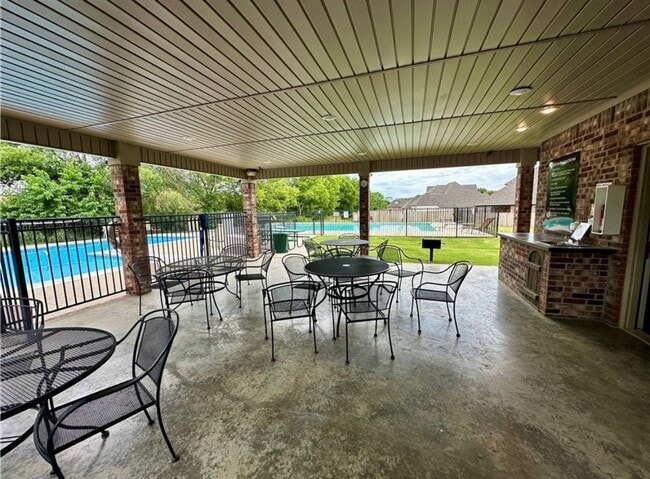 Building Photo - 3625 W Mountain View Dr