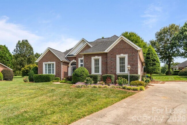 Building Photo - 4-Bedroom 2-Bath Home Nestled In The Popular Rock Barn Community!