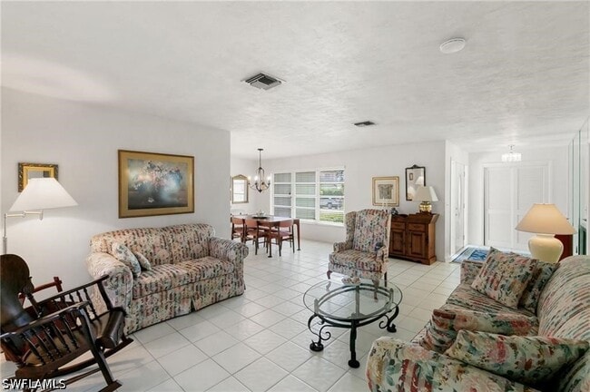 Building Photo - 751 Orchid Ct