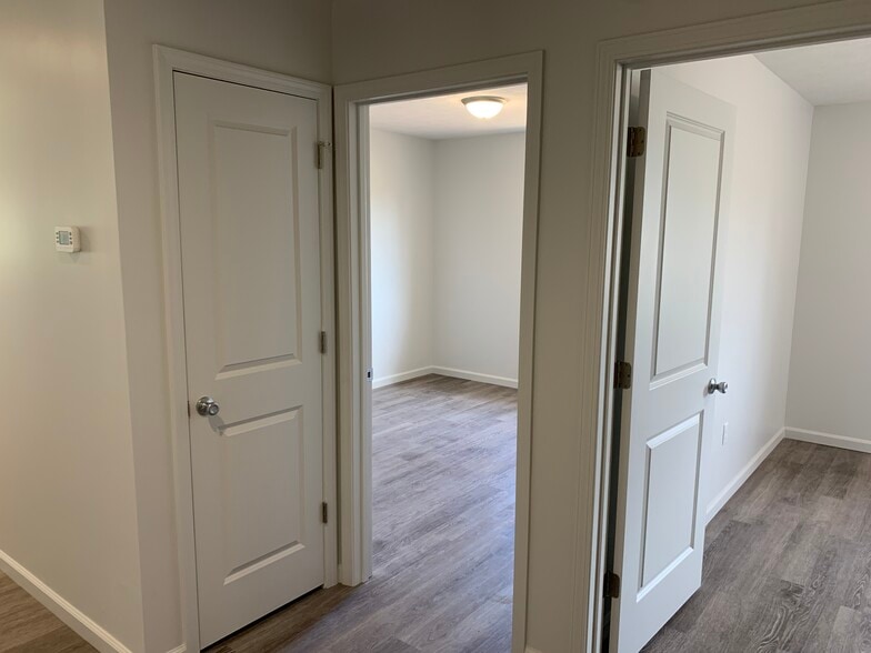 Building Photo - 3985 N 150 W