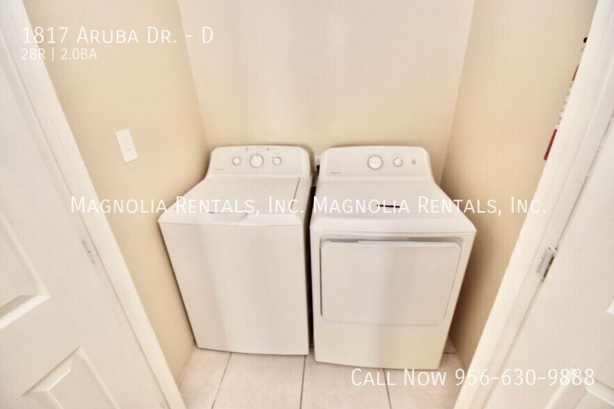 Building Photo - 1817 Aruba Dr