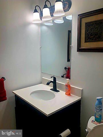 Building Photo - 842 Copley Ave