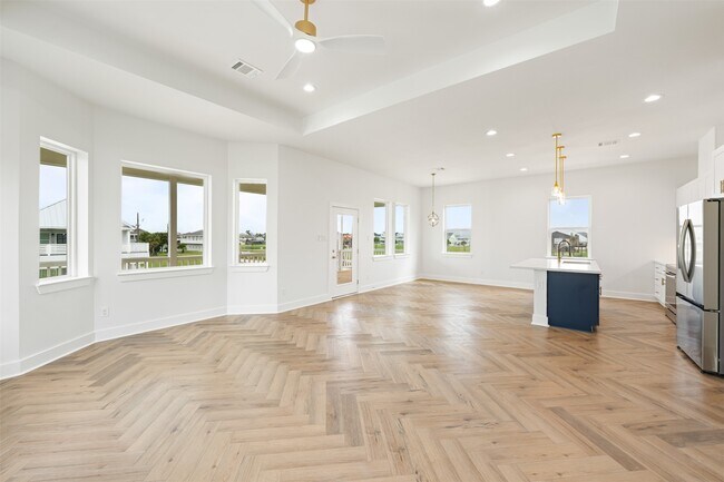 Building Photo - 23107 Miramar Dr