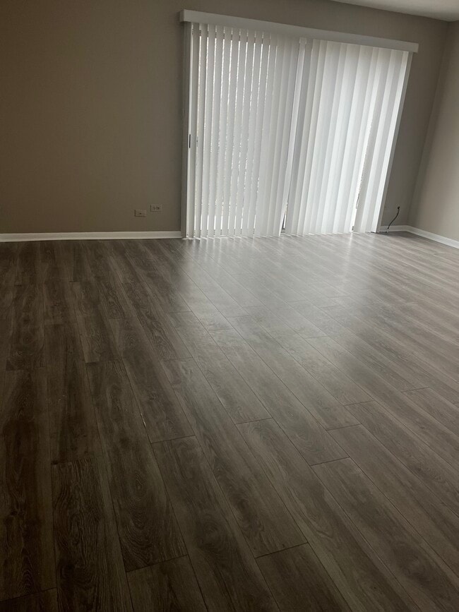 Building Photo - 10701 Keating Ave