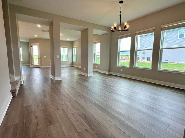 Building Photo - 16477 Silver Brook Wy