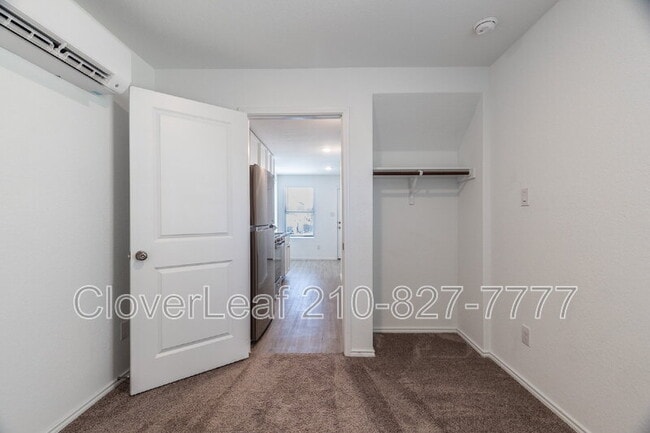 Building Photo - 7044 Elm Cv