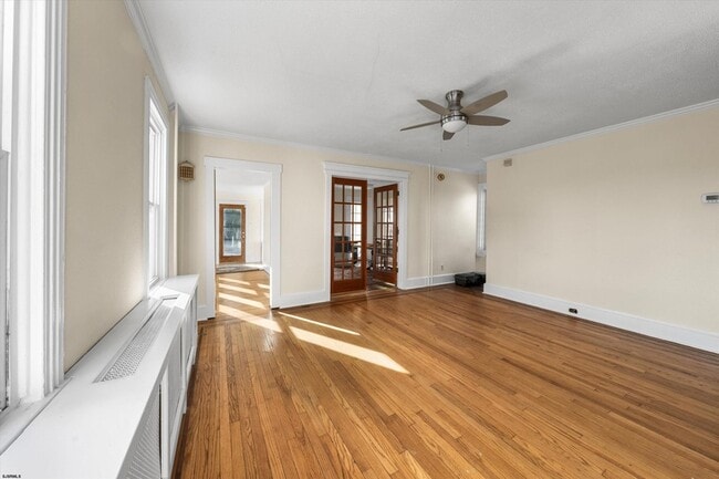 Building Photo - 616 W Ocean Heights Ave