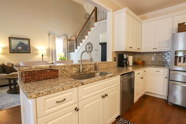 Building Photo - 919 Napiers Post Dr