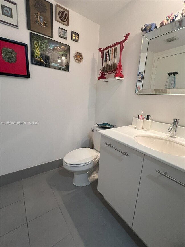 Building Photo - 92 SW 3rd St