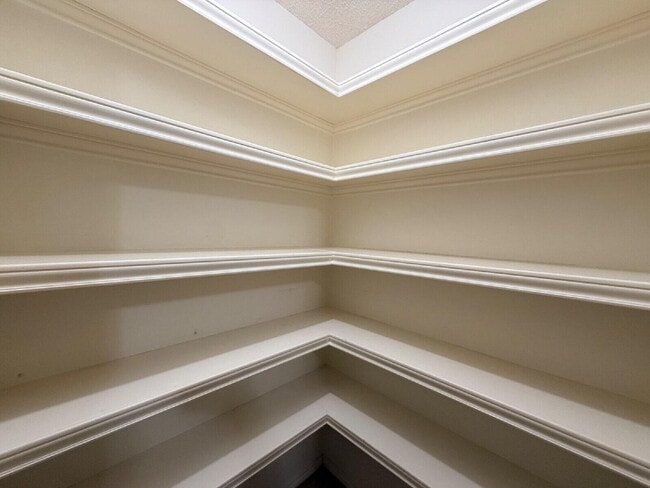 Building Photo - 8232 Raleigh Ave