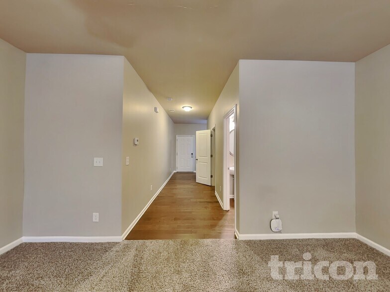 Building Photo - 3983 Sitka Dr