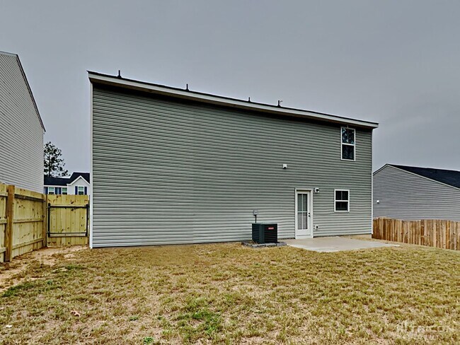 Building Photo - 979 Sequoia Dr