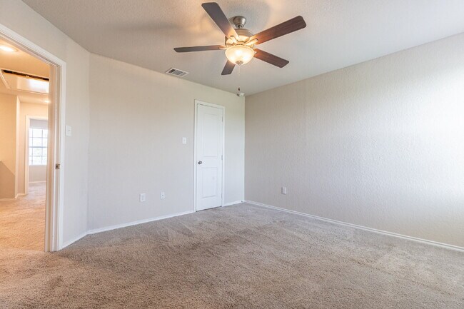 Building Photo - 8723 Key Windy Way