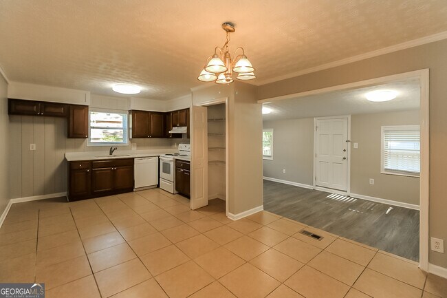 Building Photo - 2745 Westford Ct SW