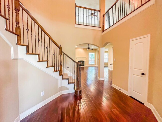 Building Photo - 135 E Canyon Wren Cir