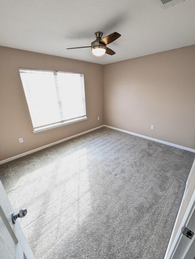 Building Photo - 1950 Catline Cir