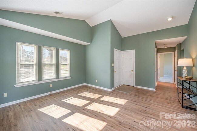 Building Photo - 2745 Von Thuringer Ct