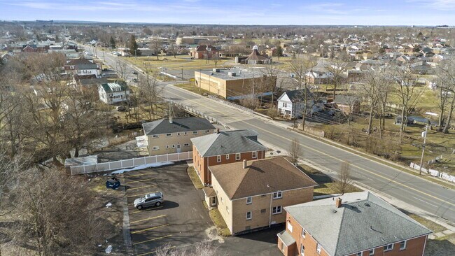 Building Photo - Furnished 2-Bedroom Apartment Minutes from Highmark Stadium