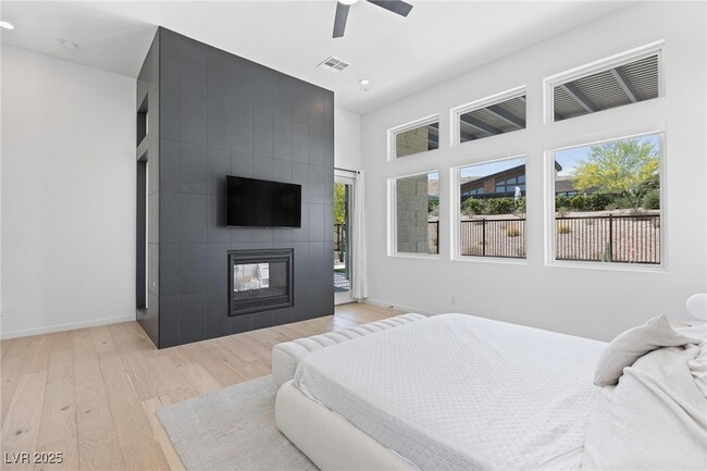 Building Photo - 10927 White Clay Dr