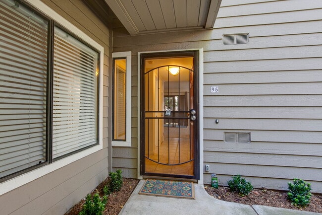 Building Photo - 1083 Shadowridge Dr