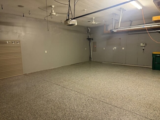 Building Photo - Gorgeous 6 Bed/3 Bath/3 Garage SFH with Screened in Porch, and Firepit in Minnetrista!