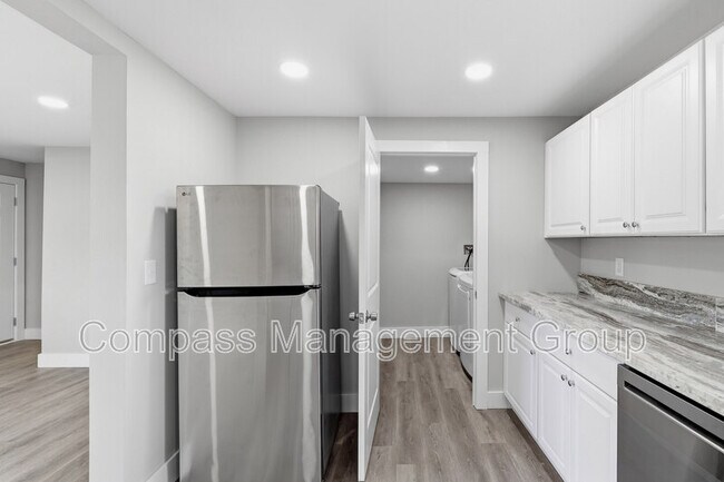 Building Photo - 2415 Piedmont St NW
