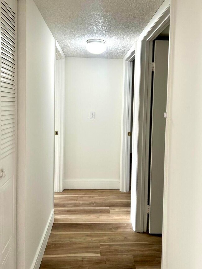 Building Photo - 9370 SW 8th St