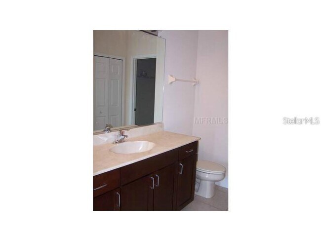 Building Photo - 3560 Parkridge Cir